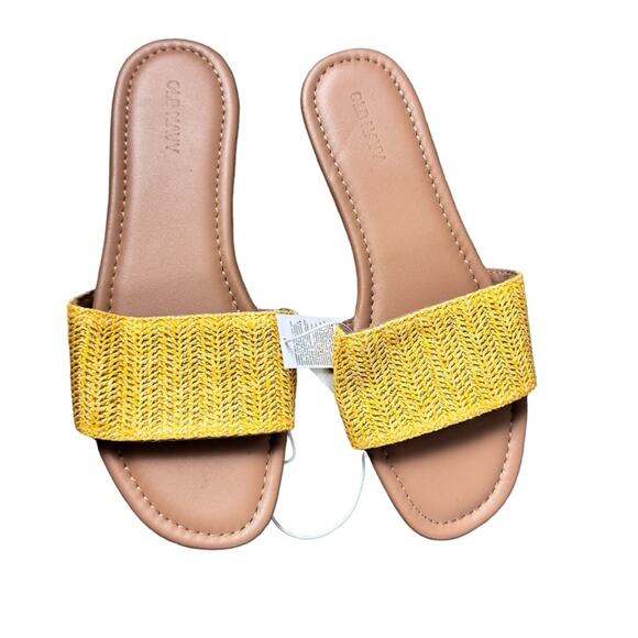 Old Navy Women's Low Heel  Slide Sandals Yellow Sz 7 NWT - Picture 1 of 9
